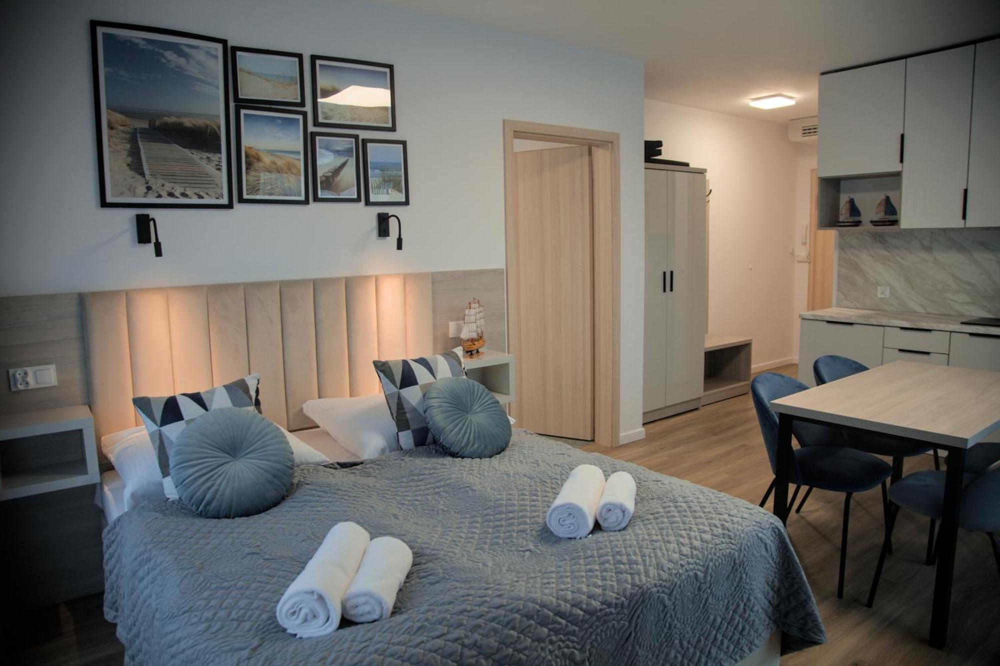 Hotel I Apartamenty Gorzelanny 德兹维济诺 外观 照片