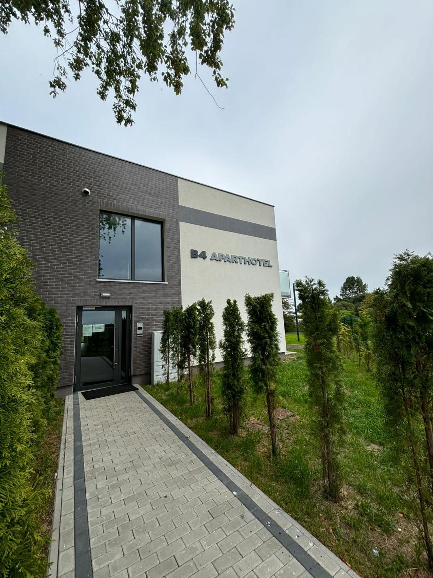 Hotel I Apartamenty Gorzelanny 德兹维济诺 外观 照片